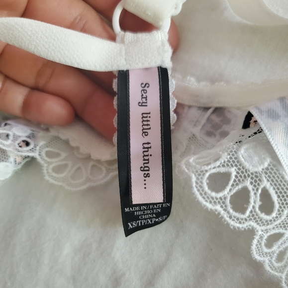 Victoria's Secret Garter Belt XS/S - Picture 5 of 5